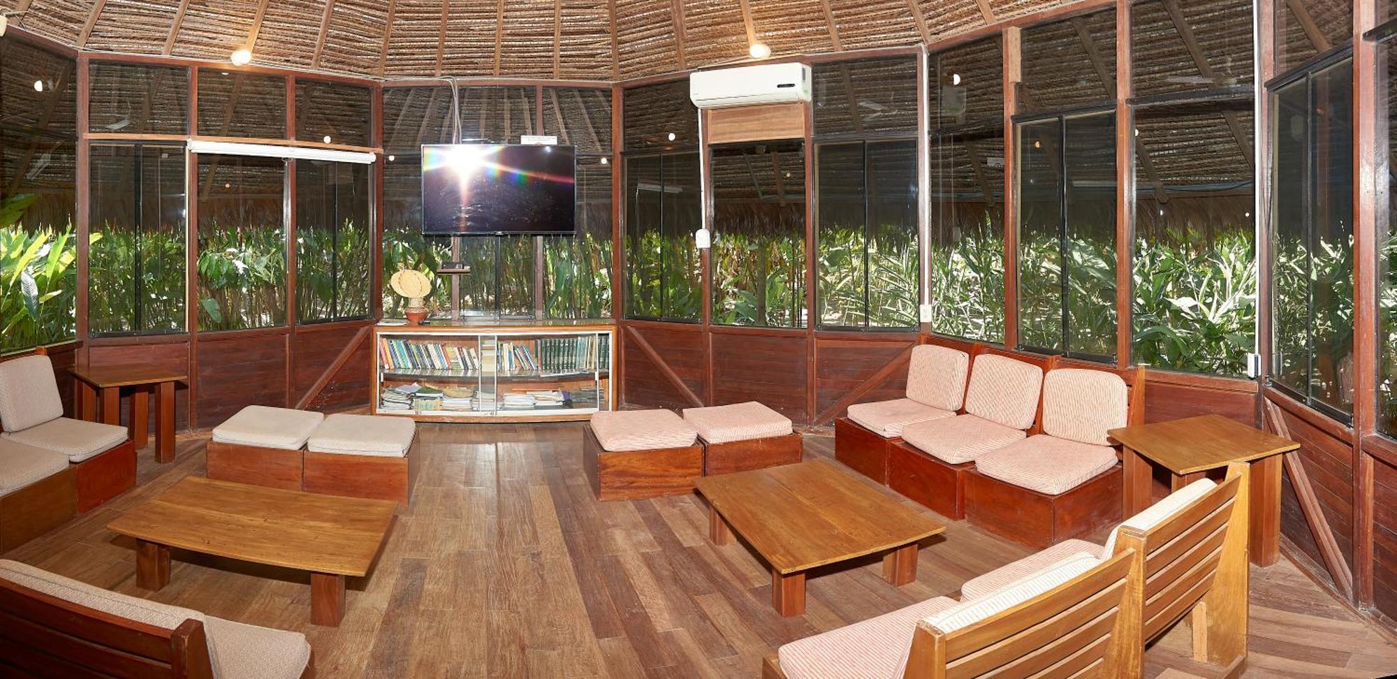 Manish Hotel Ecologico Pucallpa Exteriör bild