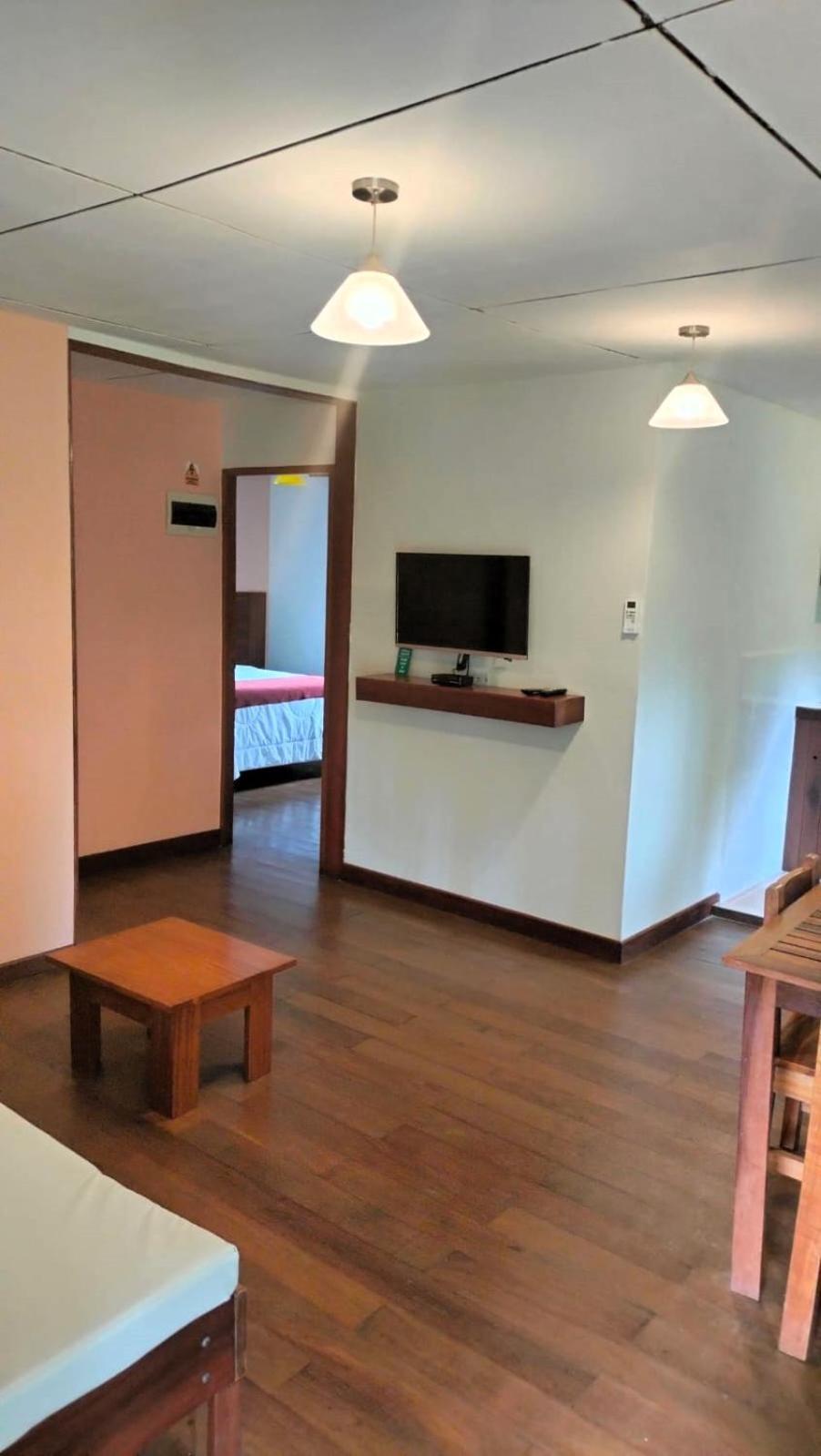 Manish Hotel Ecologico Pucallpa Exteriör bild