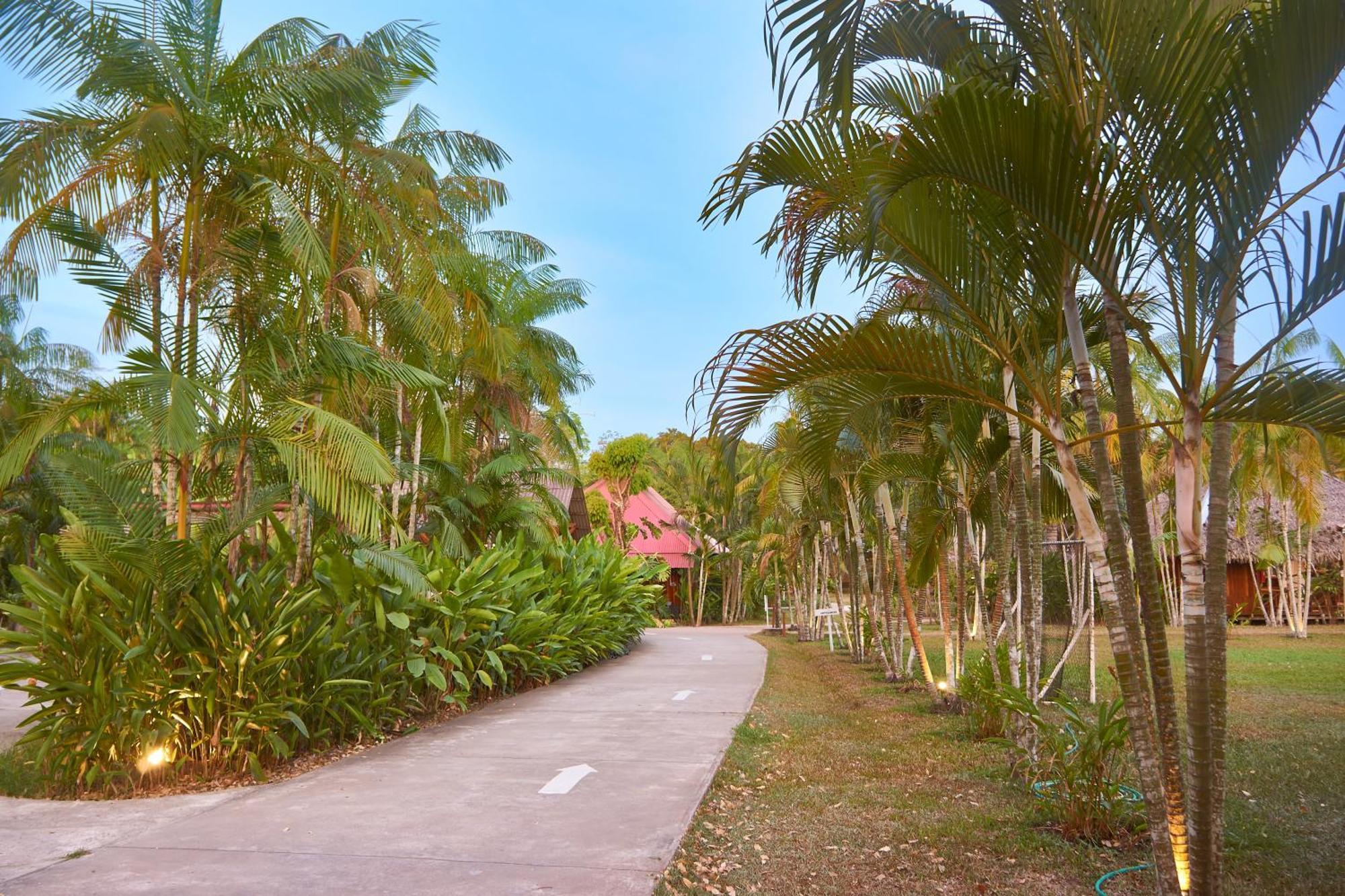 Manish Hotel Ecologico Pucallpa Exteriör bild