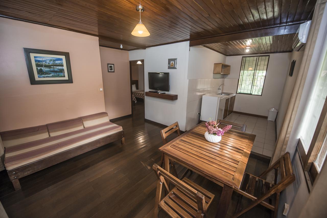 Manish Hotel Ecologico Pucallpa Exteriör bild